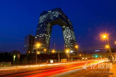 曾经身价不菲的体育记者,今天都去哪里了?