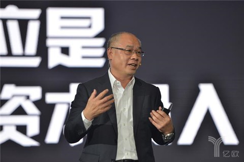 54岁“体操王子”李宁，如何在3年内从巨亏31亿到微盈1400万？