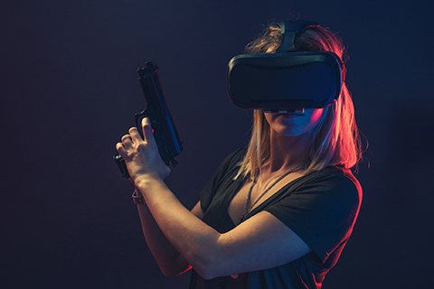 VR硬件营收高歌猛进，进入消费市场却坐冷板凳