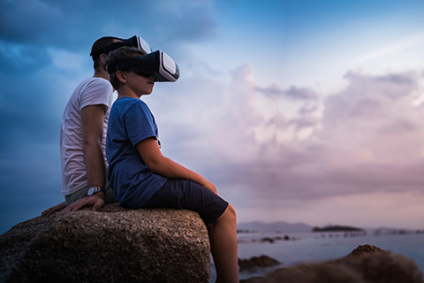 VR、AR于教育的应用形式有何区别？谁的前景目前最被看好？